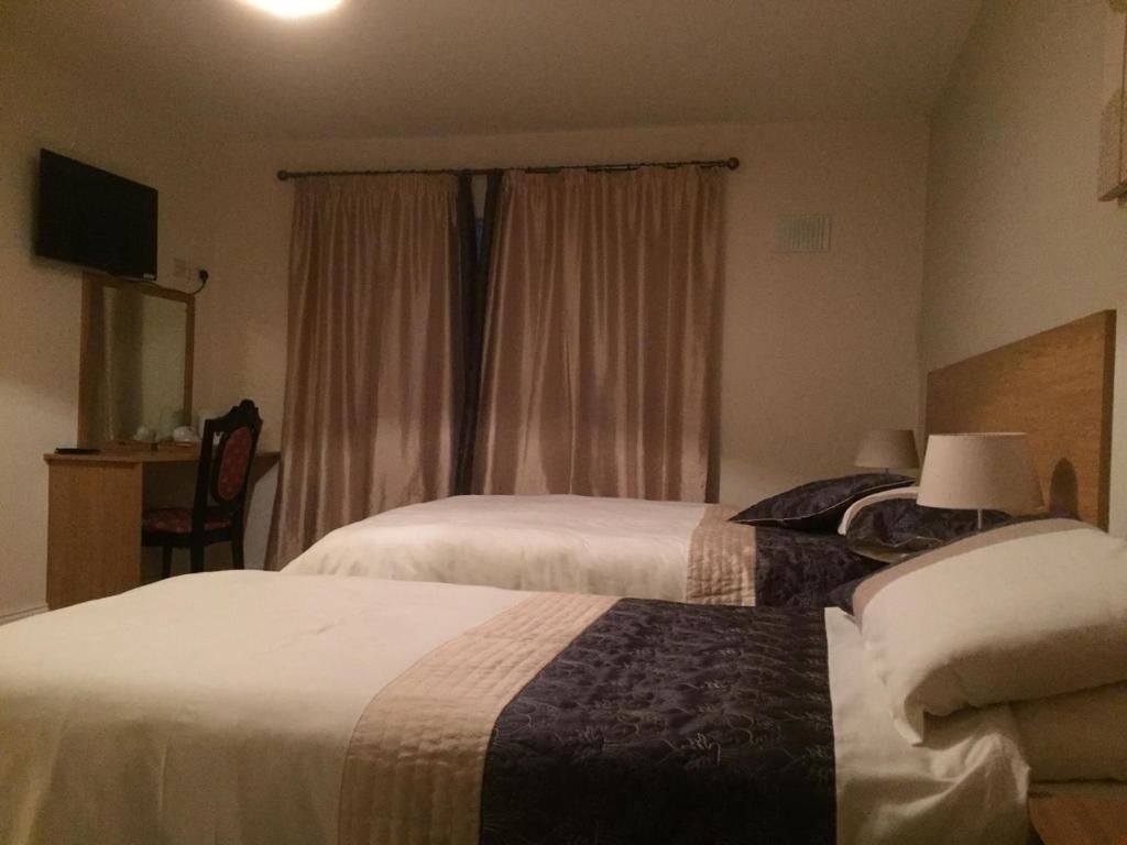 Отели типа «постель и завтрак» Riverview House Navenny-15