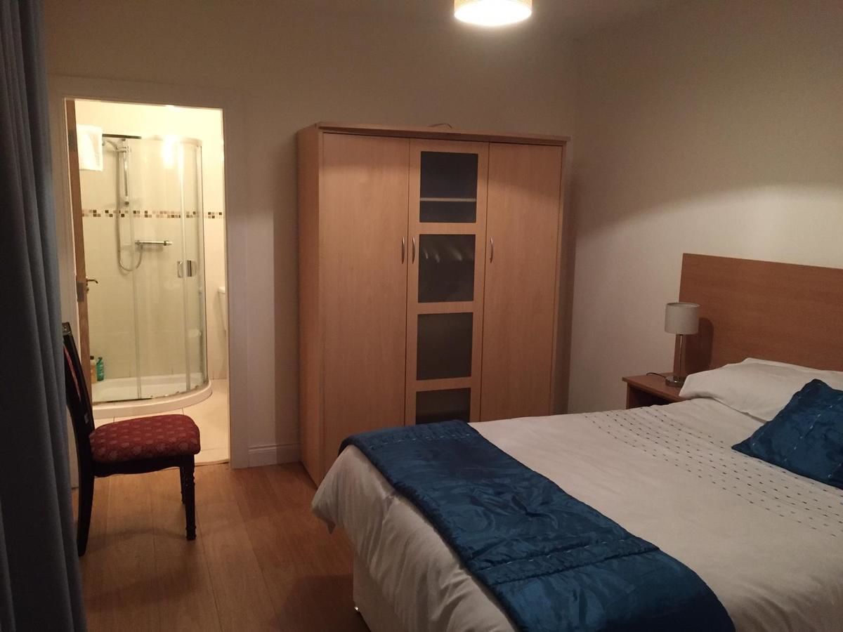 Отели типа «постель и завтрак» Riverview House Navenny